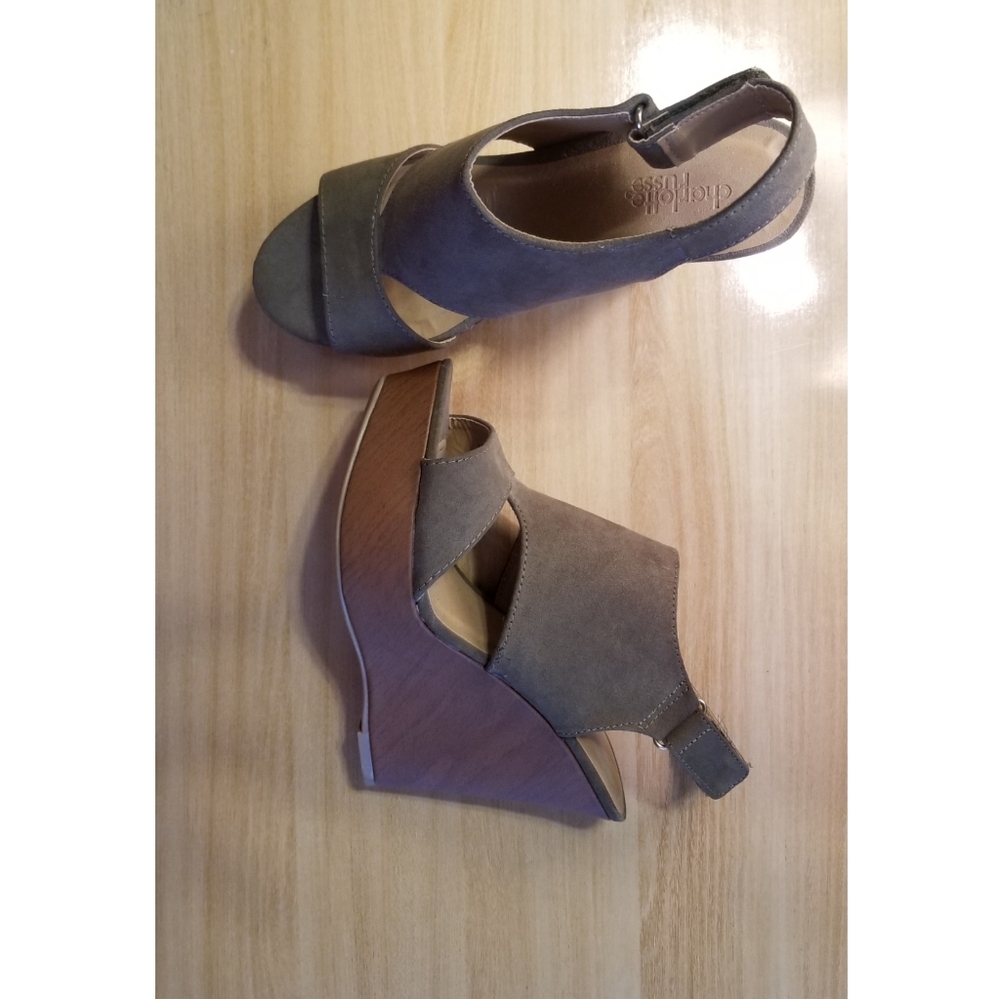 Charlotte Russe - Wedge